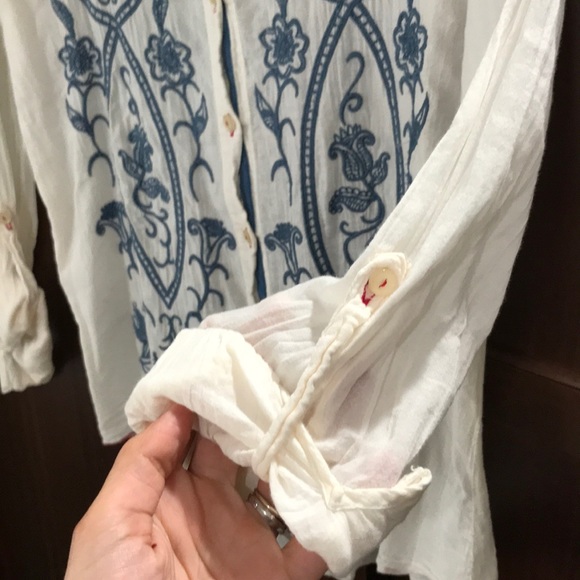 Embroidered Boho Blouse - Picture 3 of 9